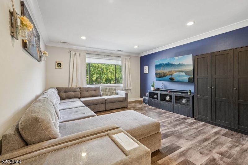 312 Cypress Ct