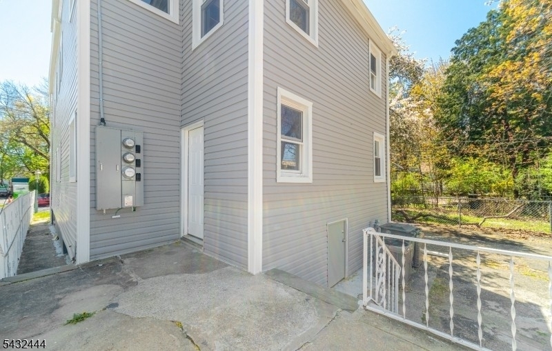155 Tichenor Ave
