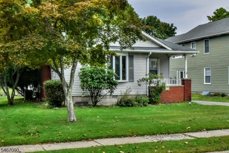 646 Lincoln Ave