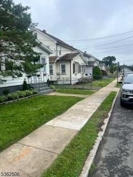 1021 Grandview Ave 2