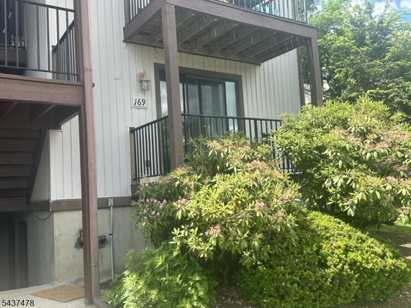 9169 Ashland Ct