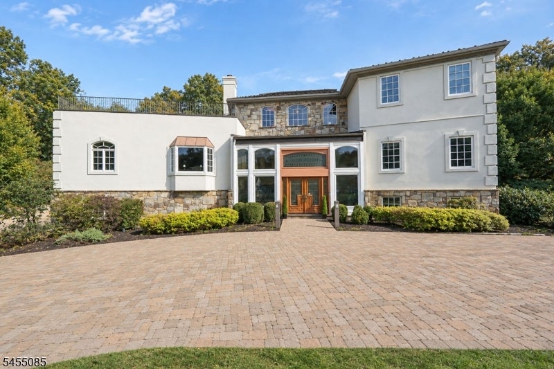 4 High Mountain Drive
