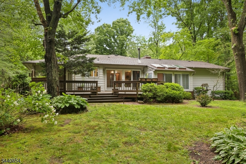 554 Green Pond Rd