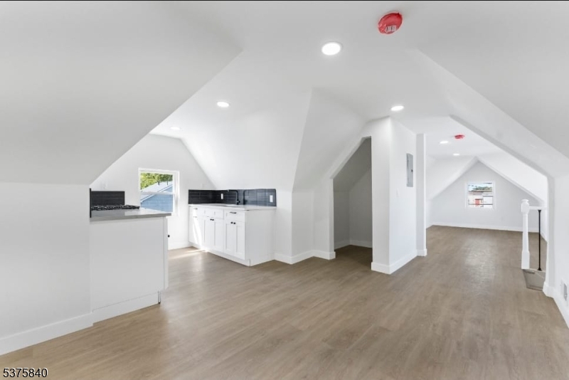 437 Bramhall Ave