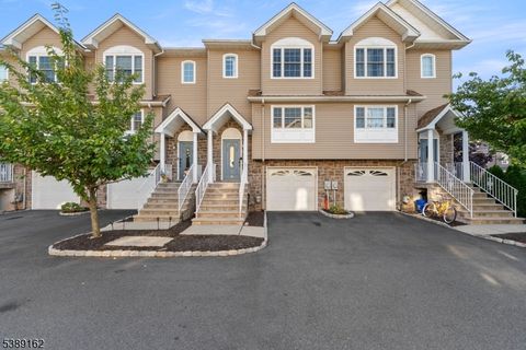 Photo of 102 Montgomery St #15, Bloomfield, NJ 07003 (MLS # 3991335)