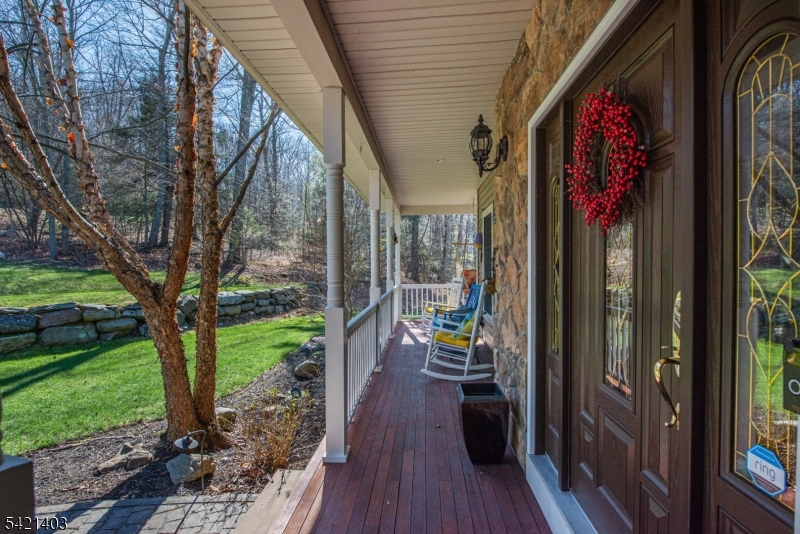 36 Roaring Brook Way