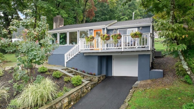 43 Birch Pkwy