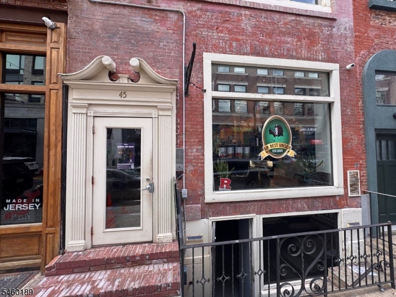 45 Halsey St
