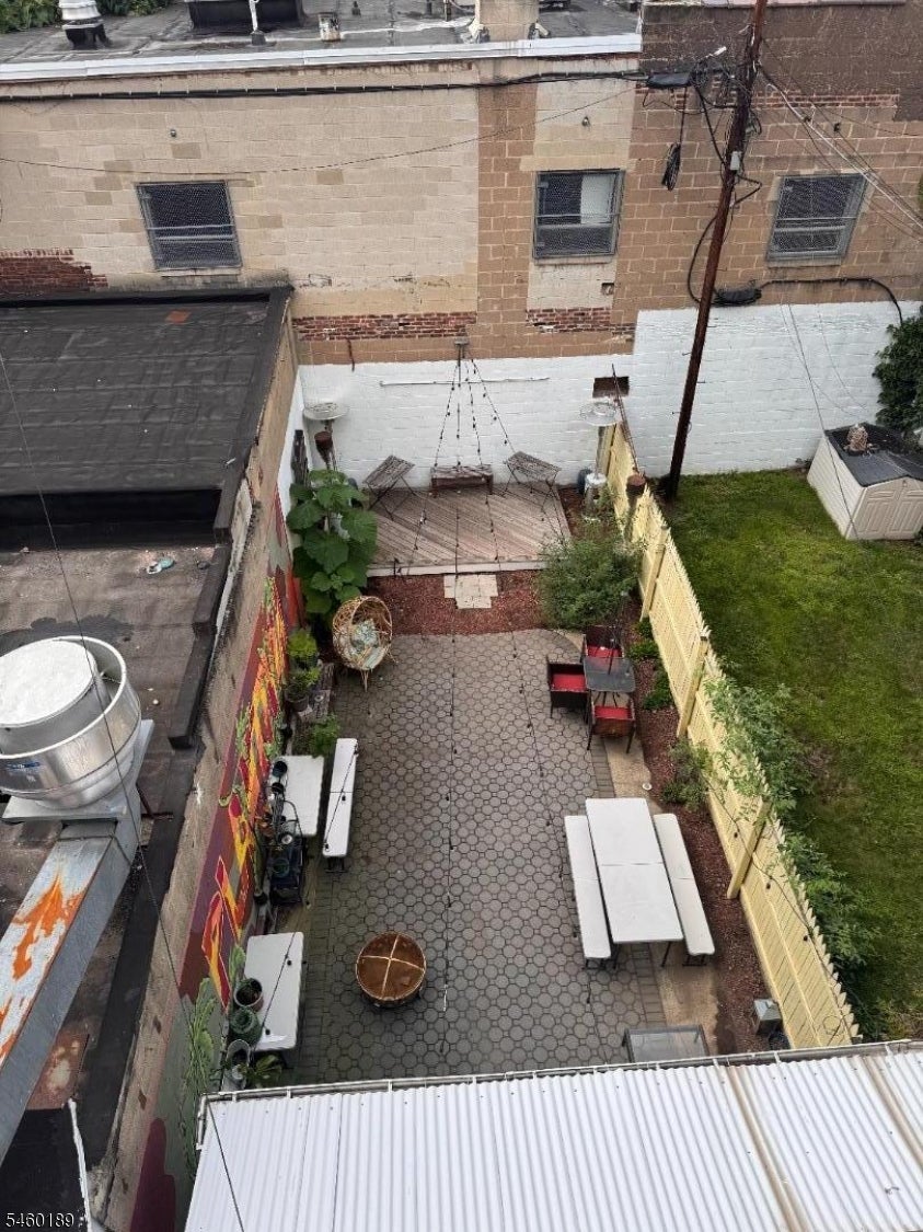 45 Halsey St