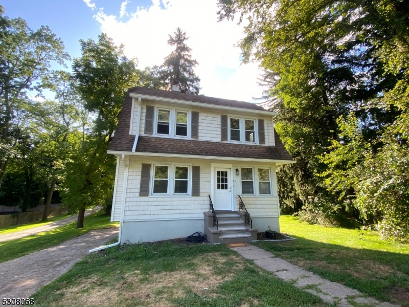 25 River Rd