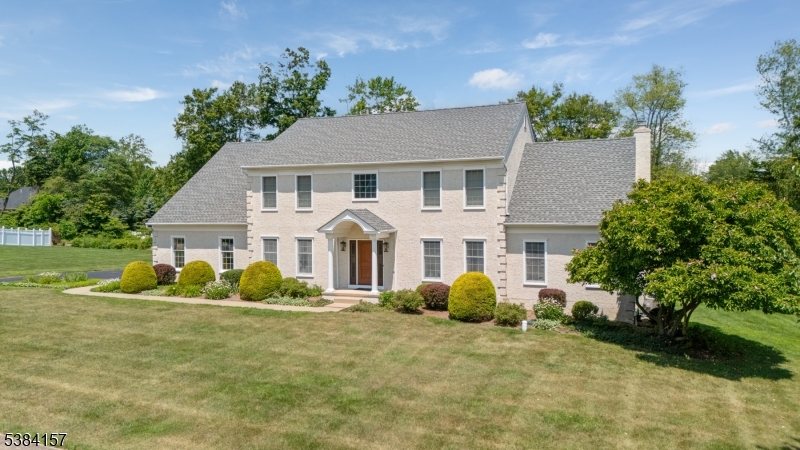 10 Robin Dr