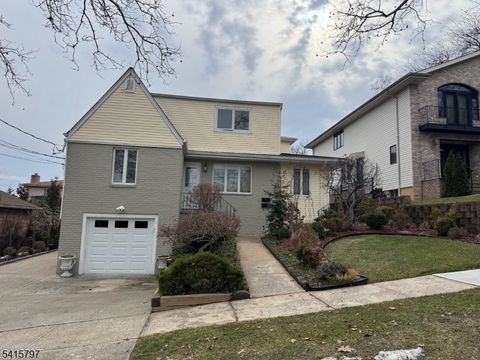 800 Delalla Ter Ridgefield Boro NJ 07657