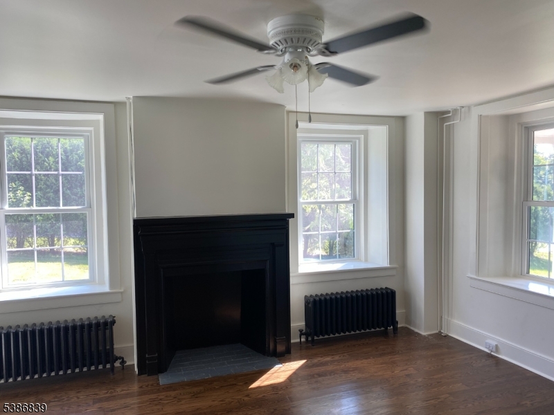 1491&1493 Cty Rd 519