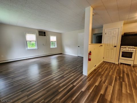 81 Church St Franklin Boro NJ 07416