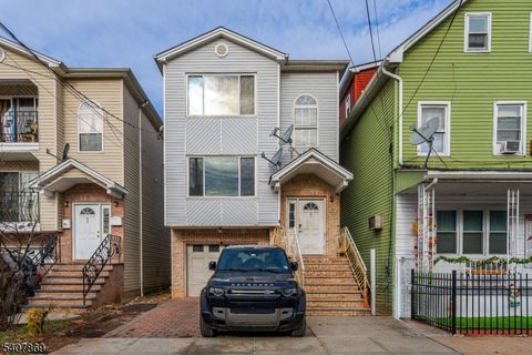 53 S 2nd St Elizabeth City NJ 07206