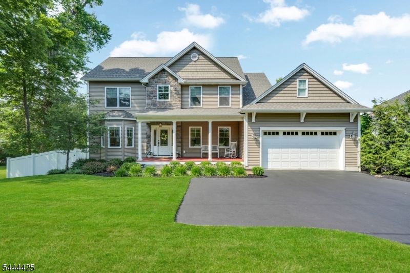 8A Mason Ave