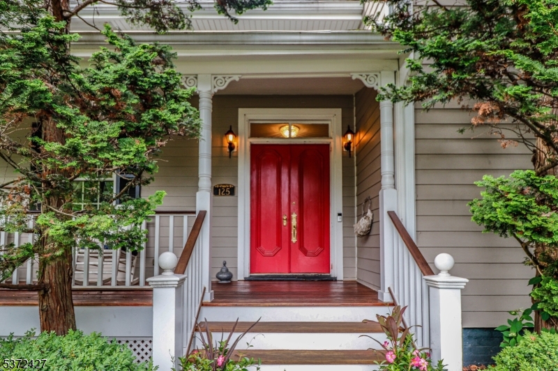 125 Hillside Ave