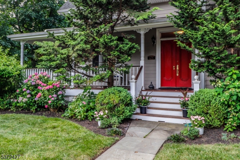125 Hillside Ave