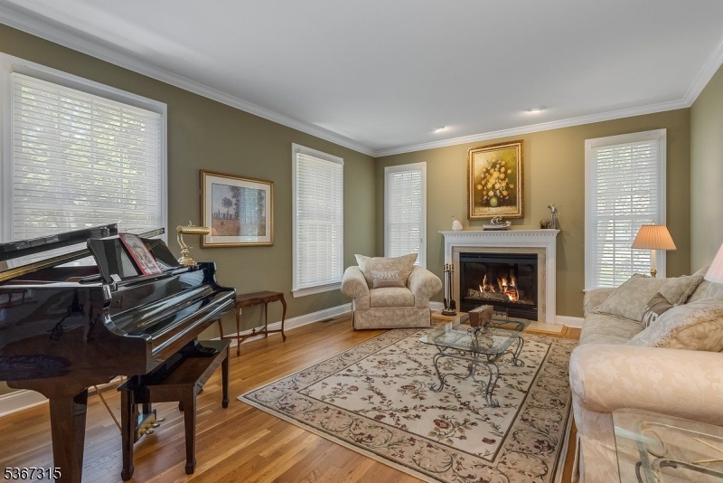 3 Mackenzie Ct