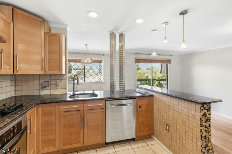 1150-1190 W St George B22 B22