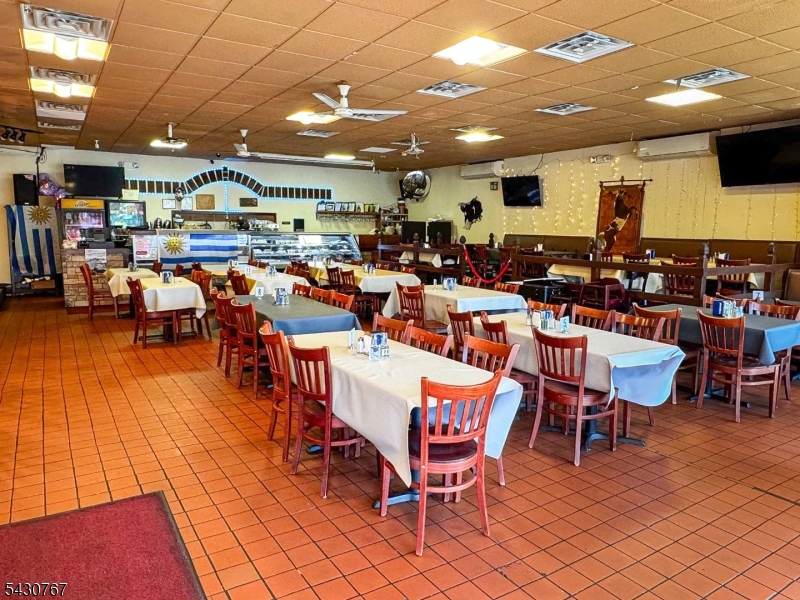 713 Rahway Ave