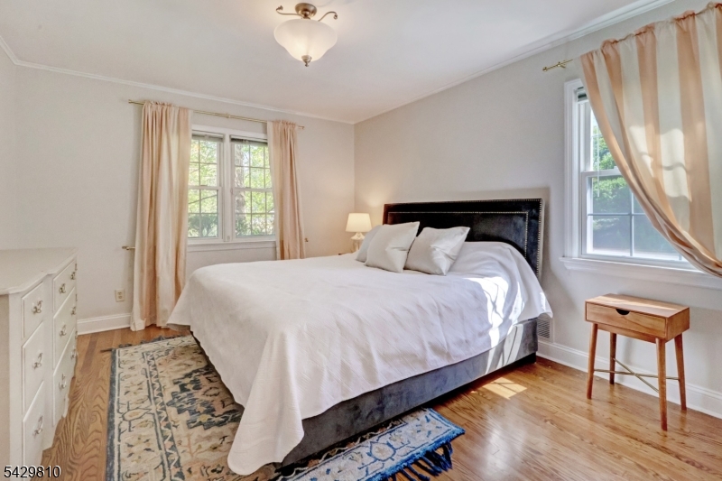 96 Lessing Rd