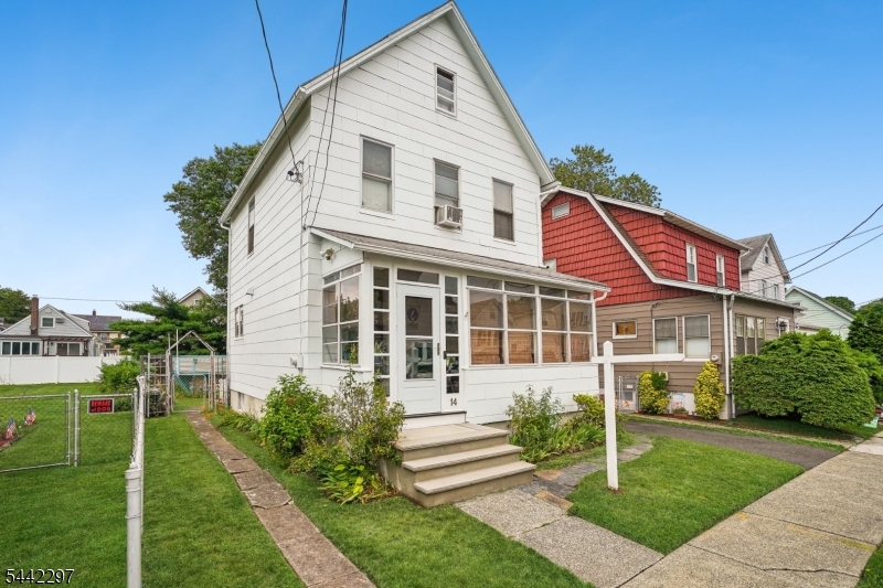 14 Fritz St