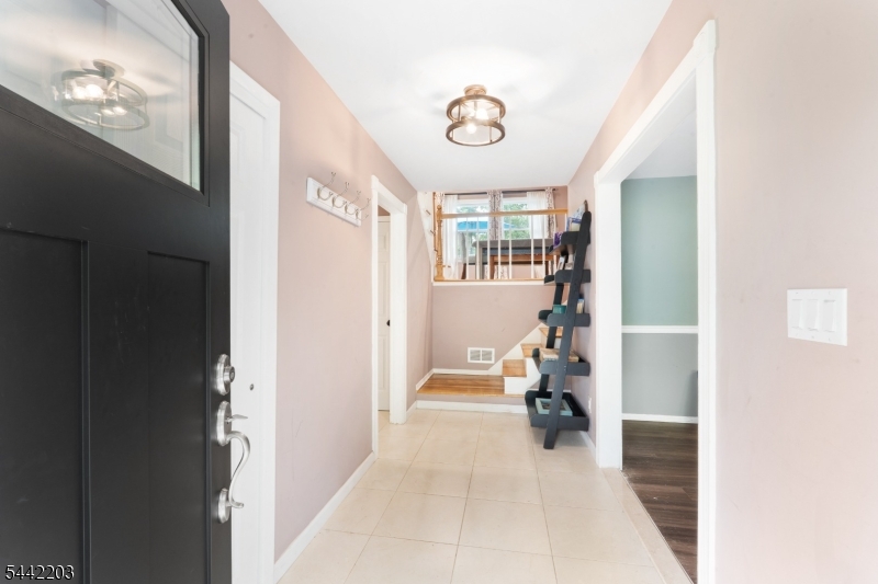 41 Holly Glen Ln