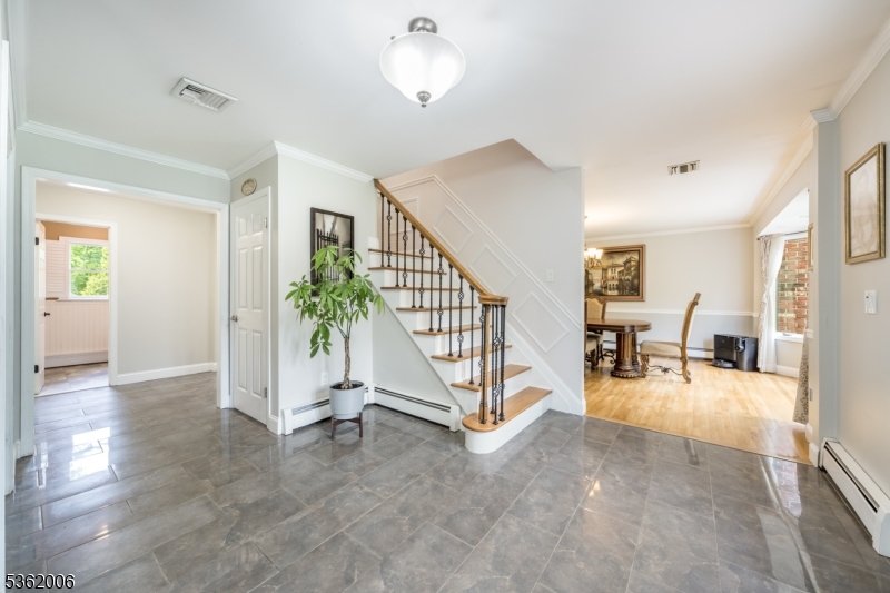 5 Mariner Dr