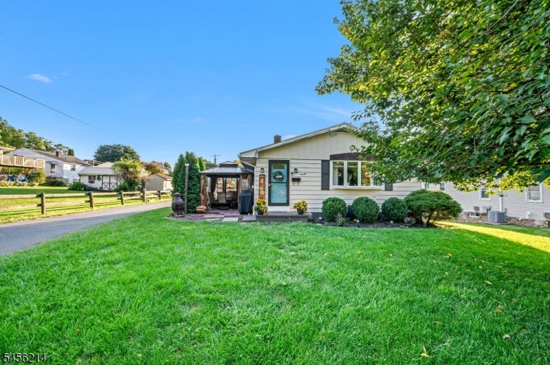97 Bliss Blvd