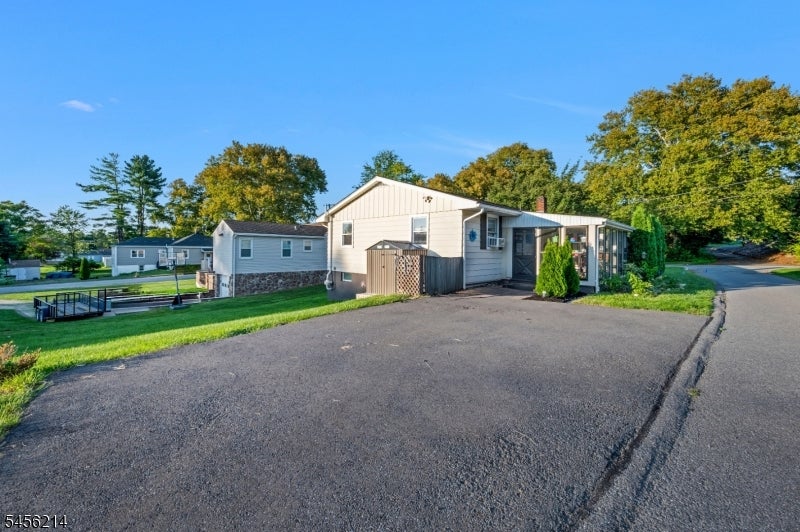 97 Bliss Blvd
