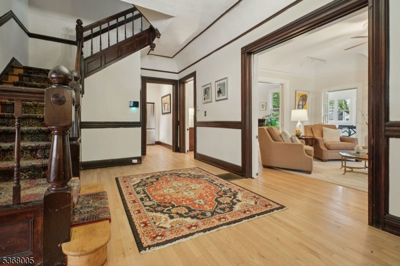 117 Willowdale Ave
