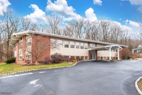 17 Kiel Ave Kinnelon Boro NJ 07405