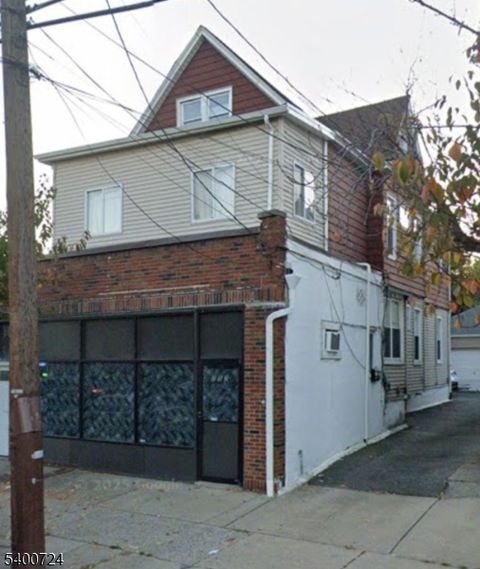 Photo of 252 Lakeview Ave #3, Clifton, NJ 07011 (MLS # 4000889)