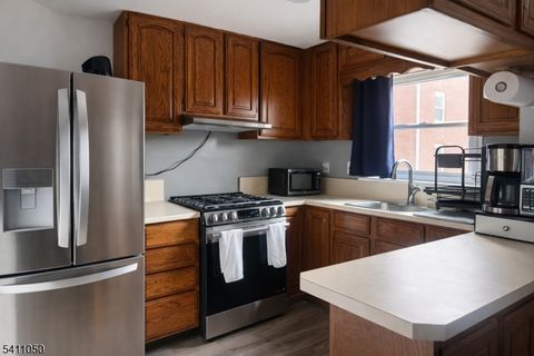 296 Esplanade  Unit 27 27 Hackensack City NJ 07601