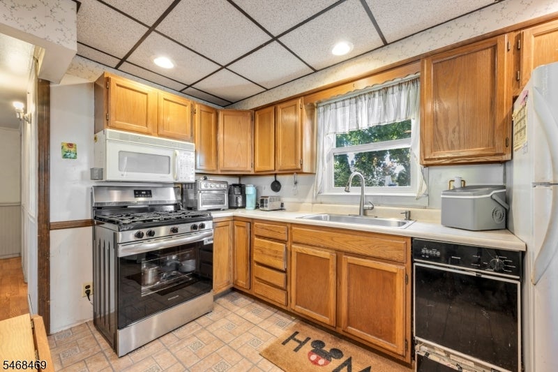 41 Wanaque Ave