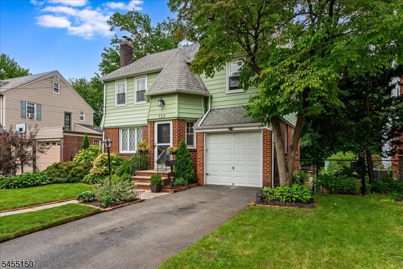 132 Lindbergh Blvd