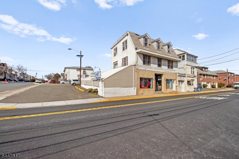 739 Schuyler Ave