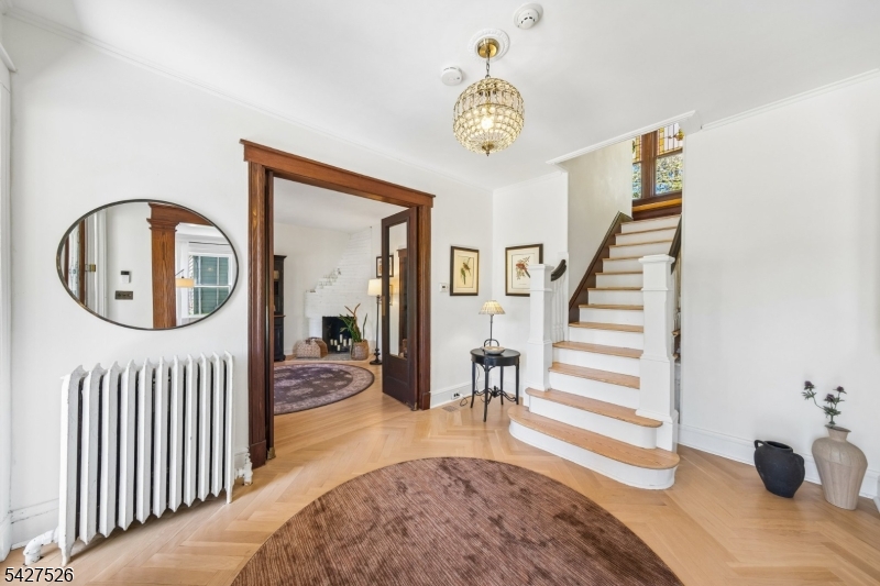 506 Linden Pl