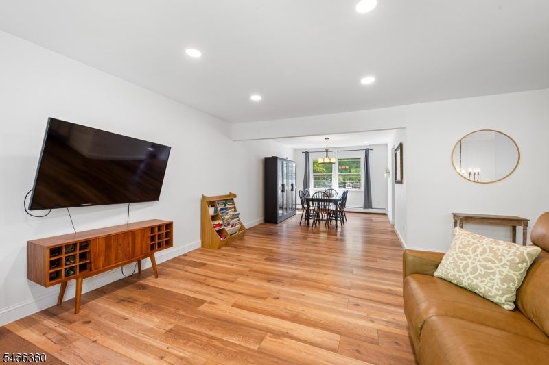 4 Horizon Dr