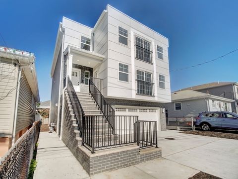 Photo of 429 Niles St, Elizabeth, NJ 07202 (MLS # 3995018)