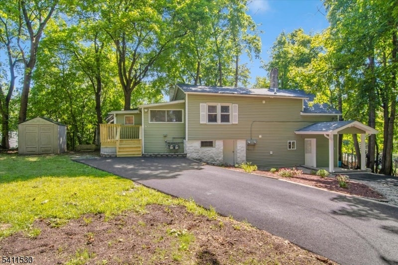 9 Diller Ave 3