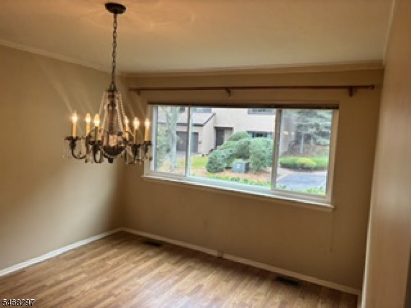 2 Sycamore Ln
