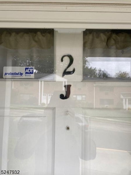 2 Colonial Dr J