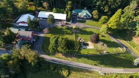 Photo of 201 Lows Hollow Rd, Lopatcong, NJ 08886 (MLS # 3994142)