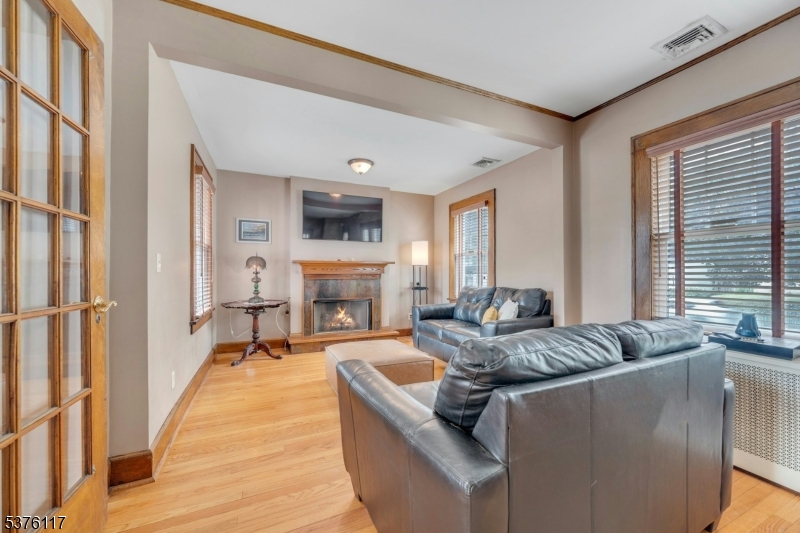 263 Franklin Ave
