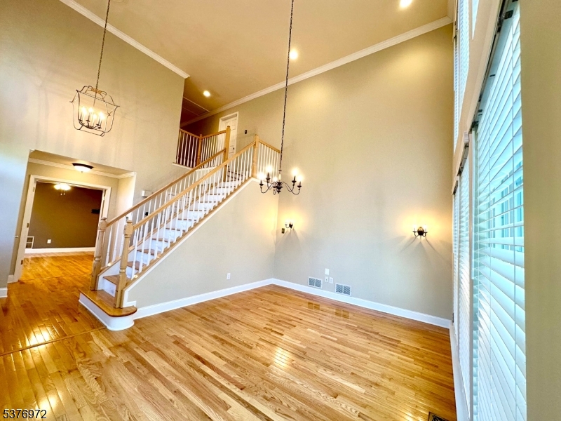 1402 S Branch Dr
