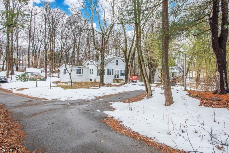 37 Mount Hope Rd