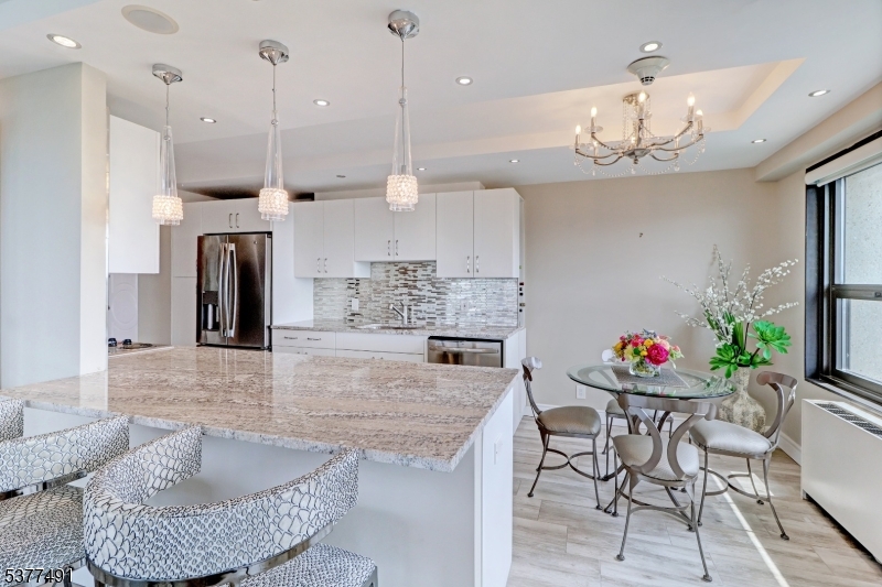 2 Claridge Dr. 8LW