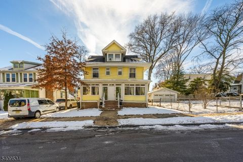 33 Grant Ave East Orange City NJ 07017